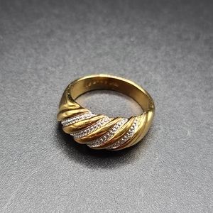 💛💍 Gold and Silver Swirl Ring